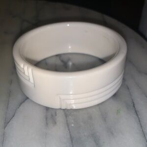 Vintage White Genuine Lucite Bangle Bracelet